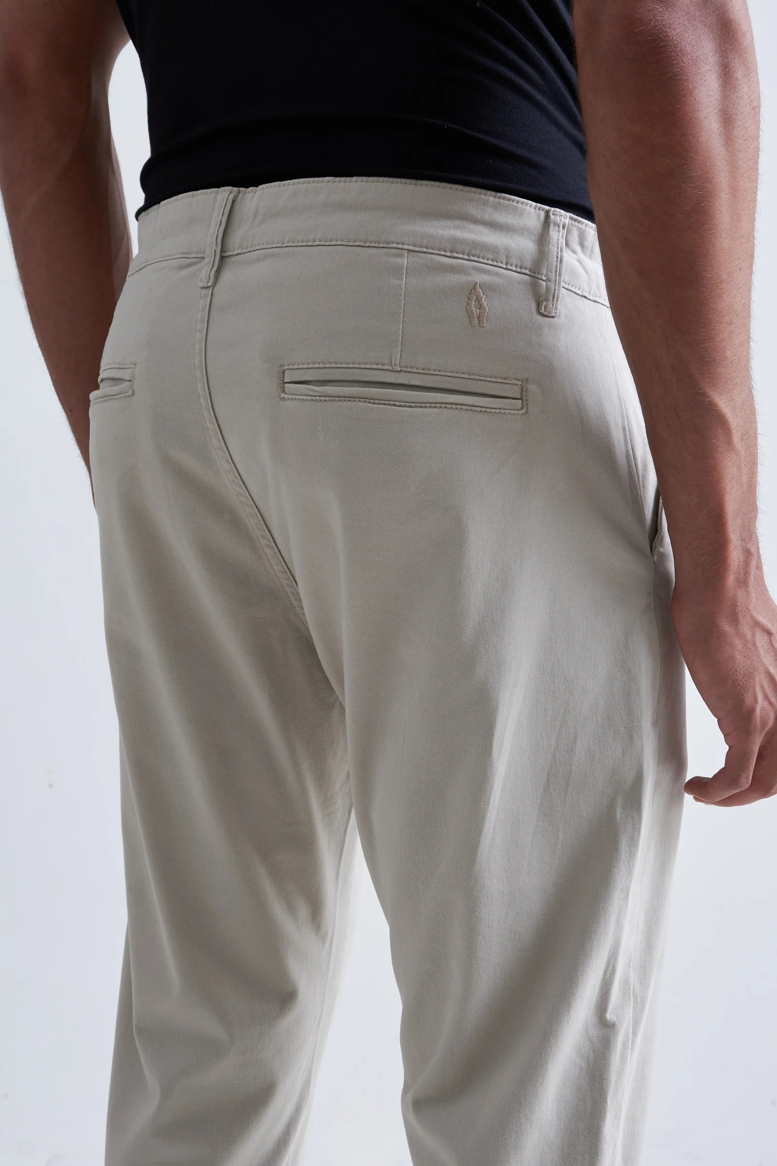 Calça Sarja Chino