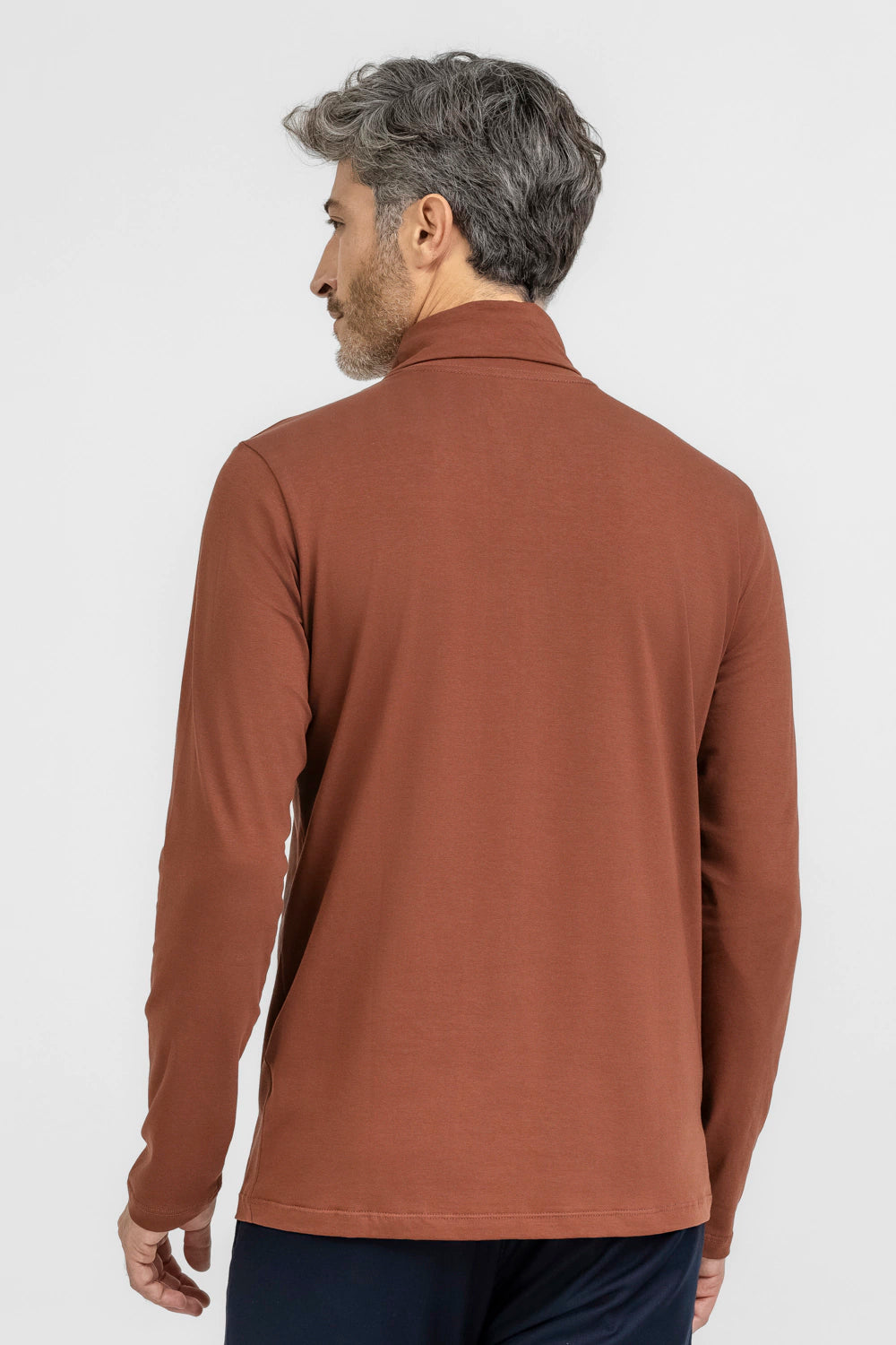 Camiseta Premium Fio 40 Egípcio Gola Alta Marrom